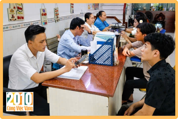 Trước khi nhận việc cần hỏi gì? 5 điều người lao động nên biết